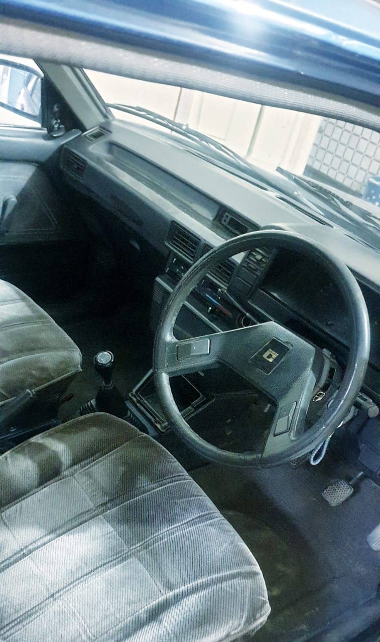 Toyota Corolla 1986 SE Saloon for Urgent Sale 3