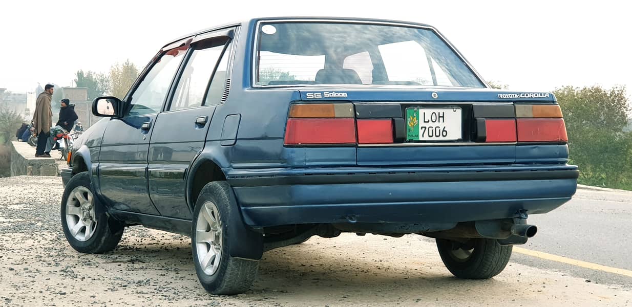 Toyota Corolla 1986 SE Saloon for Urgent Sale 12