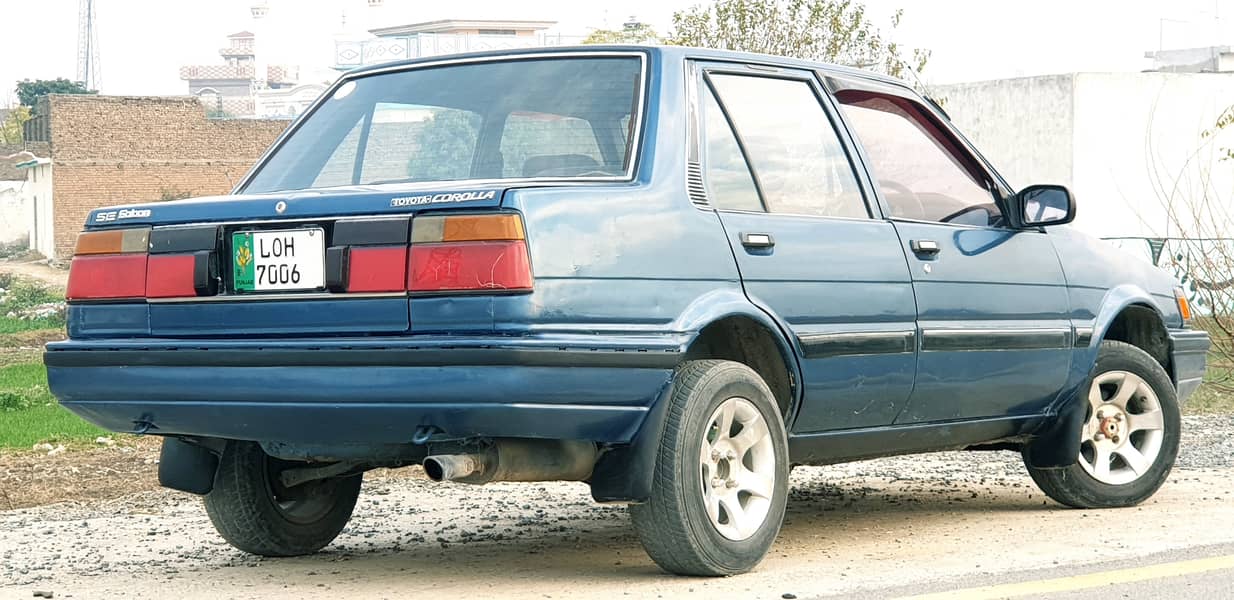 Toyota Corolla 1986 SE Saloon for Urgent Sale 15