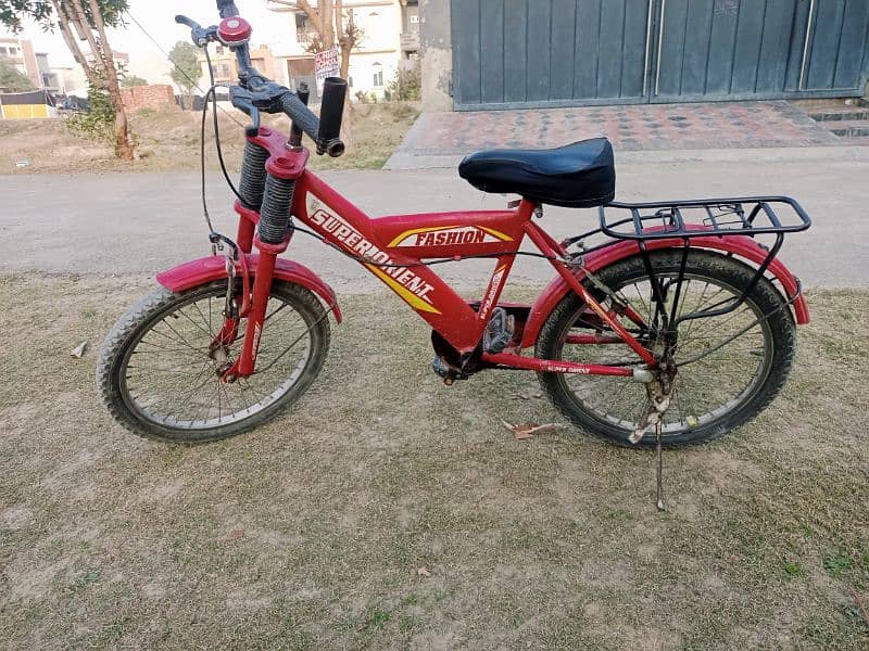 Bicycle for sale in good condition. 0