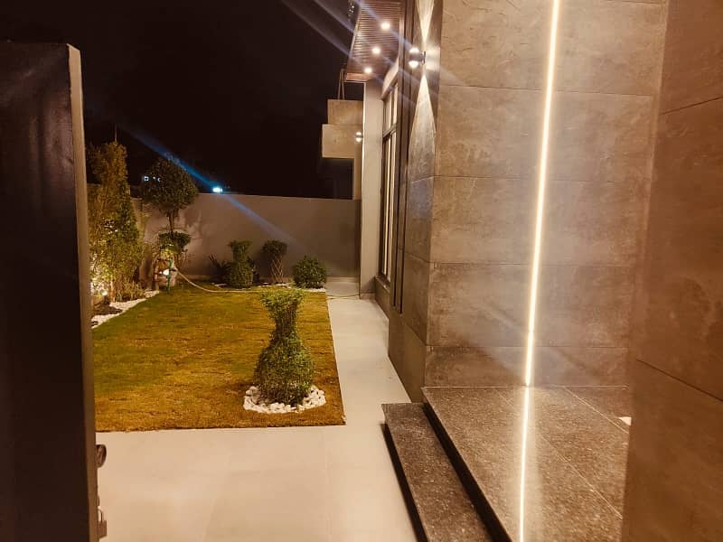 Bahria Town Lahore one kanal brand new house for sale 10