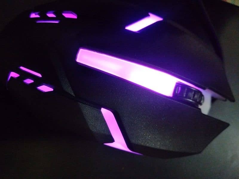 Full Box Pack Gaming Mouse For Sale Contact: 03340954460 ( Whatsapp ) 8