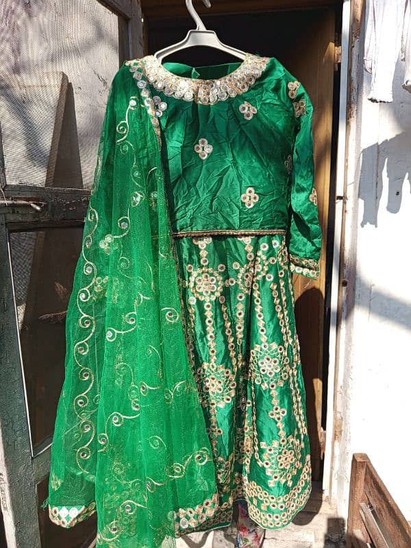 3 piece mehndi lehnga 2