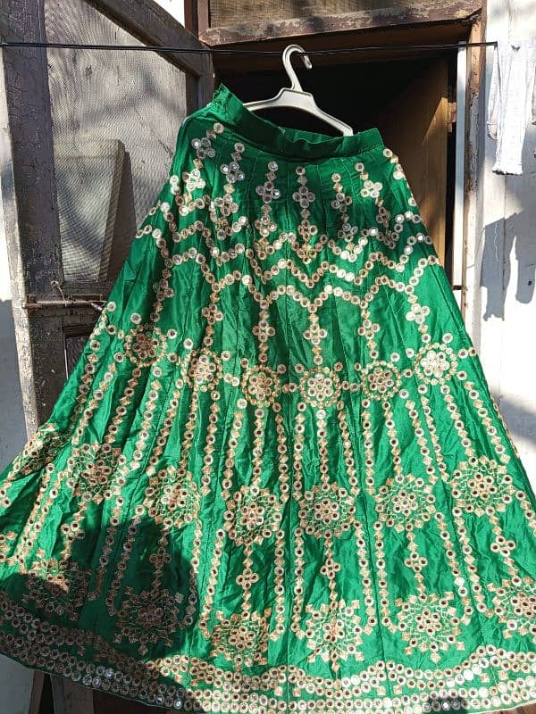 3 piece mehndi lehnga 4