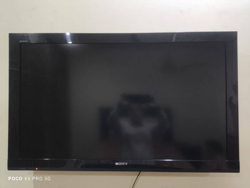 Sony Bravia TV (LCD) 3