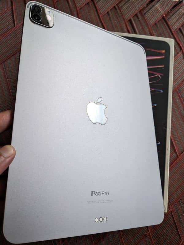 iPad pro 11 inch M2 chip 128gb 4