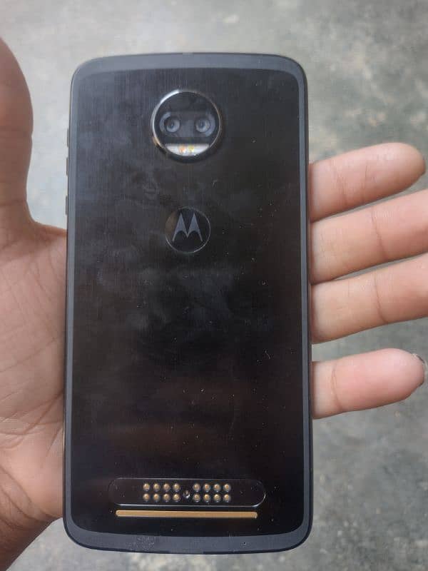 Moto Z2 Best gaming phone 10/10 condition hai 1