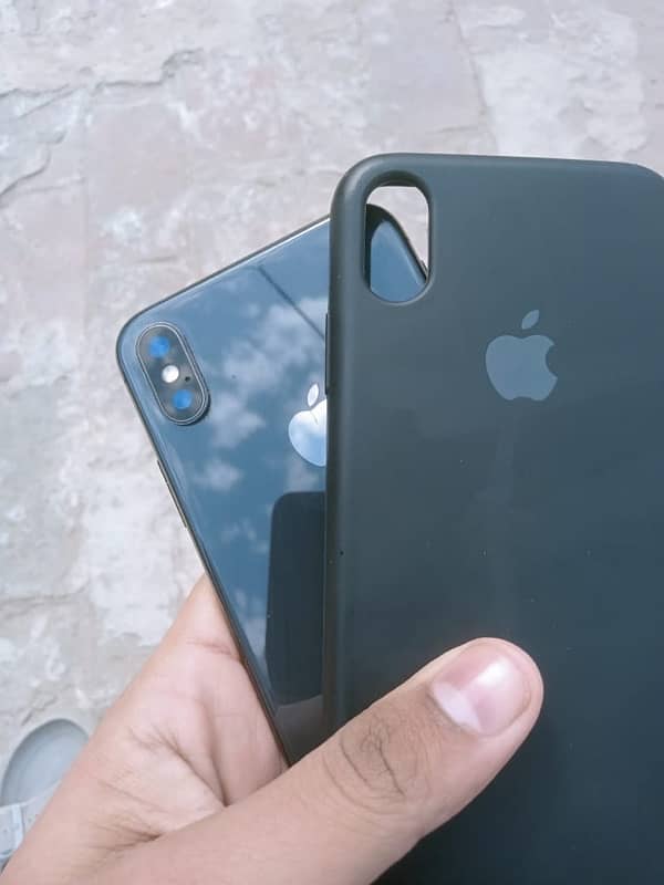 iphone x 64Gb pta Approved 0