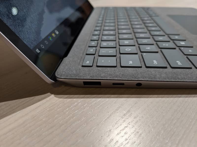 Microsoft Surface Laptop 2 2