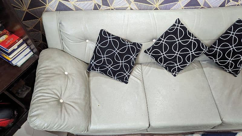 Sofa Set - 5 Seater 4