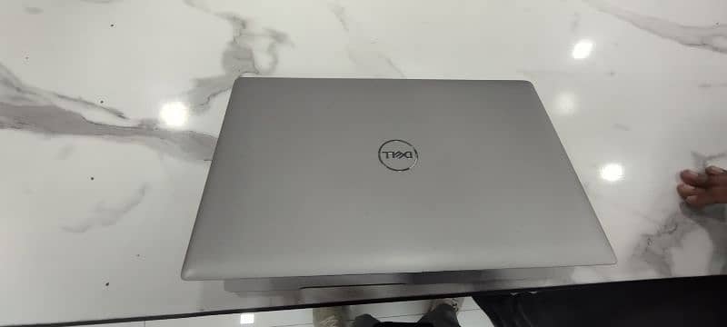 Dell Lititude 5530 Core i7 12th gen 10