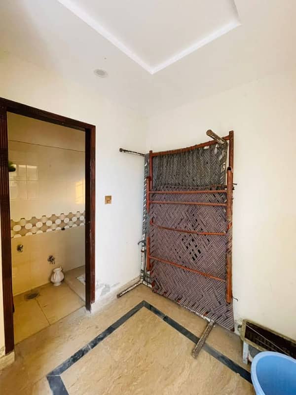 5 Marla 3 bedrooms availale for sale at a very prime location of CC Block, Bahria Town Lahore 2