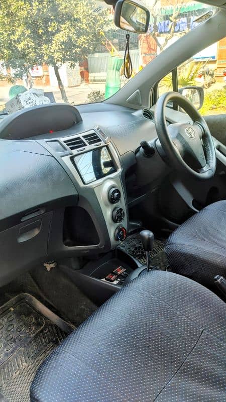 Toyota Vitz 2008 5