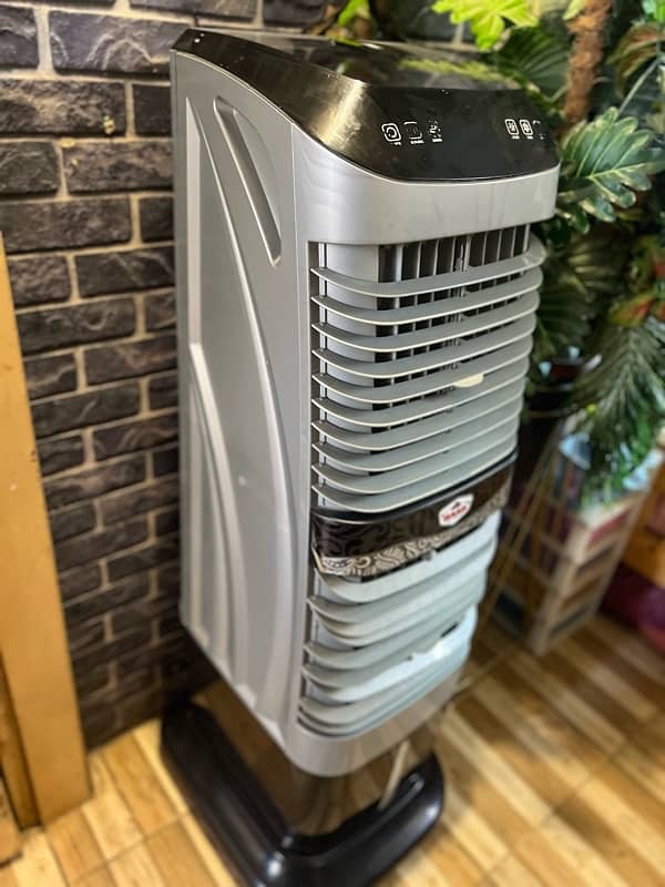 SAAB AIR COOLER NEAT CONDITION 2