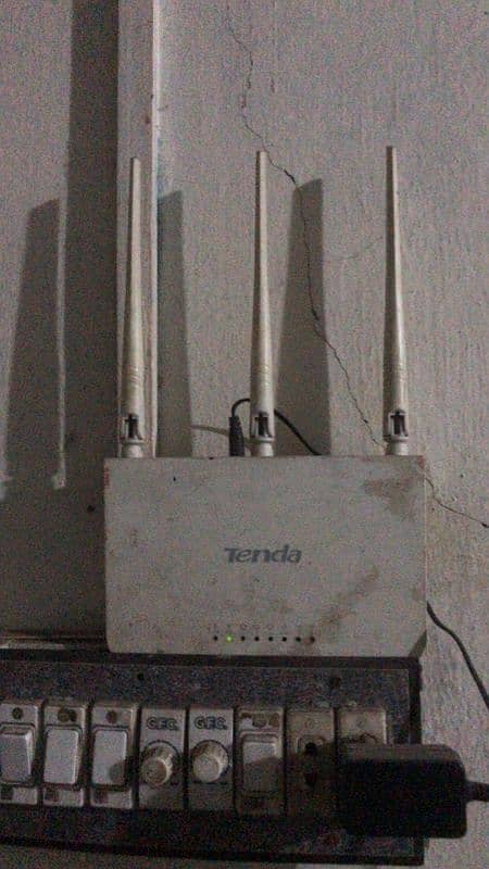 Tenda Internet Router 3