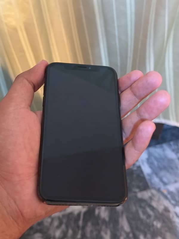 IPHONE X BLACK URGENTLY SALE 5