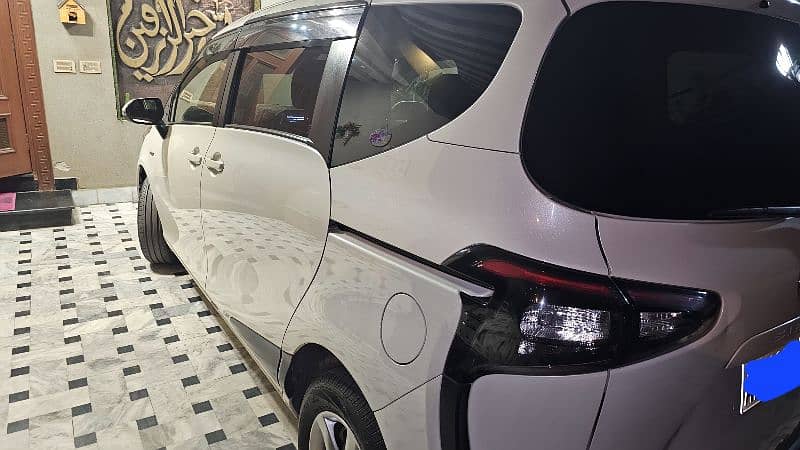 Toyota Sienta 16/21 for sale 3