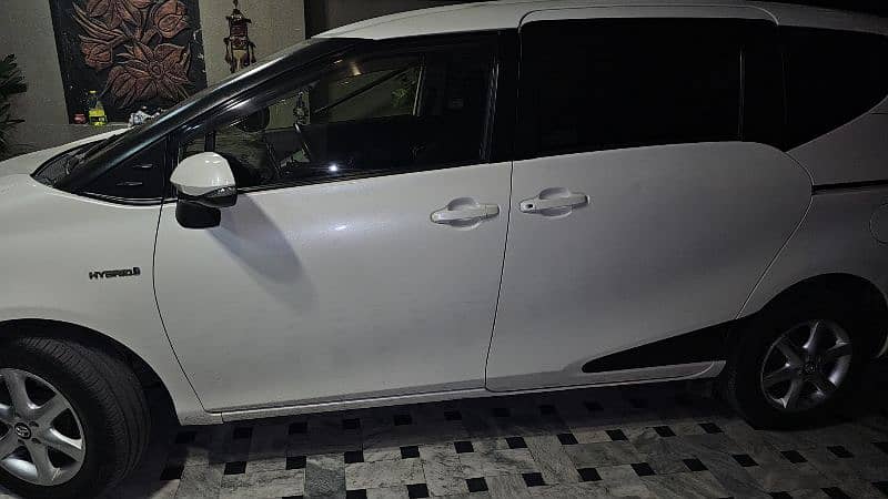 Toyota Sienta 16/21 for sale 9