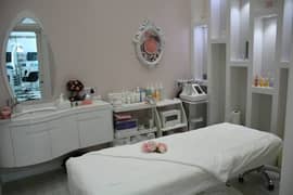 spa saloon job for female