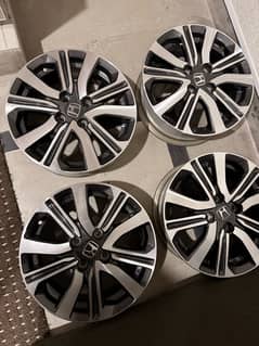 honda city new shape Original Rims 10 by 10 conditiom