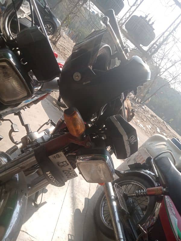 Honda cd 70 good condition 10 by 10 conduction 1