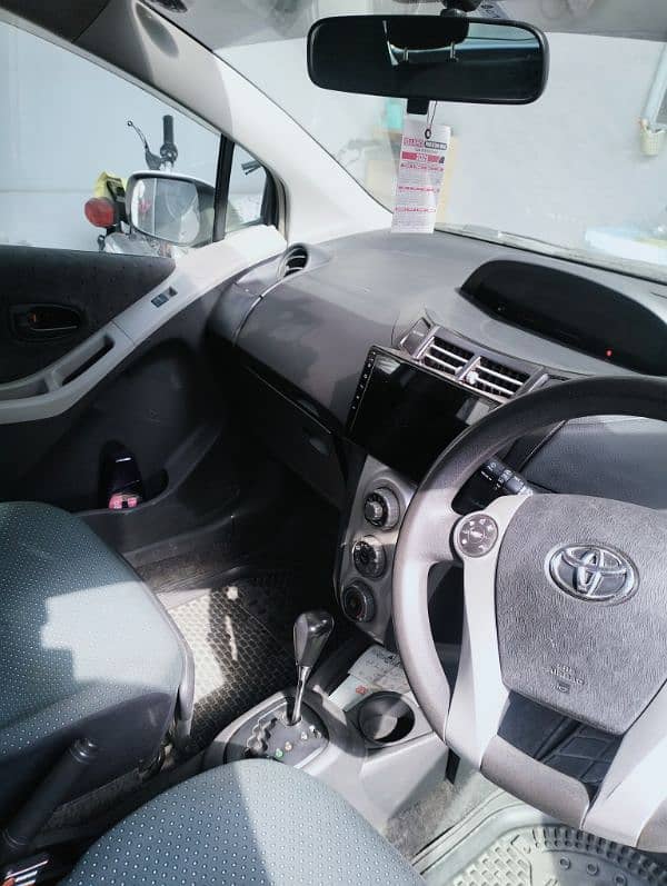 Toyota Vitz 2005 1