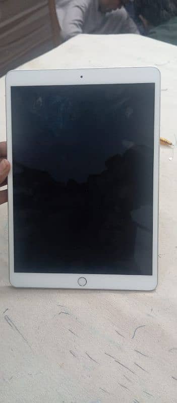 iPad air 3rd generation 64gb . 0