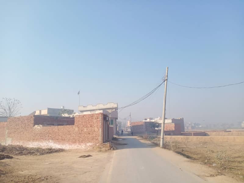 4.5 Marla commercial Plot front 40ft kahna nau near ferozpur road and new defence road Lahore 6