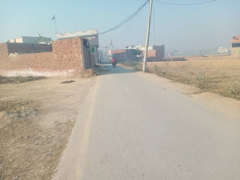 4.5 Marla commercial Plot front 40ft kahna nau near ferozpur road and new defence road Lahore 7