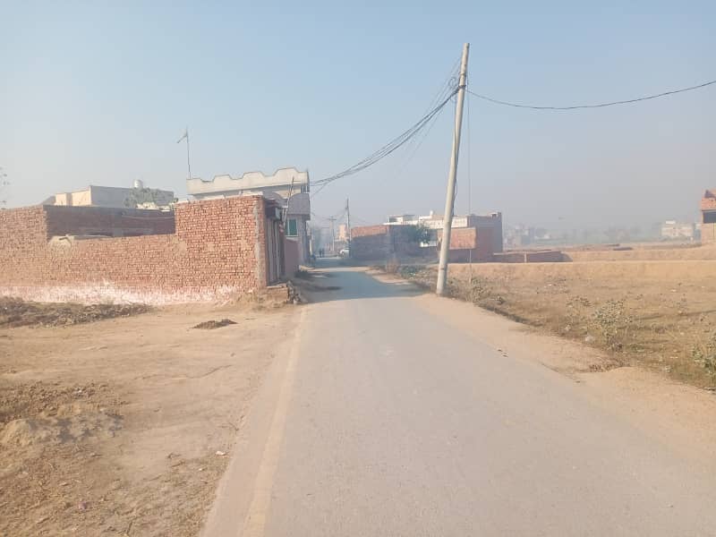 4.5 Marla commercial Plot front 40ft kahna nau near ferozpur road and new defence road Lahore 8