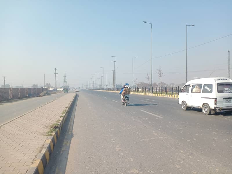 4.5 Marla commercial Plot front 40ft kahna nau near ferozpur road and new defence road Lahore 13