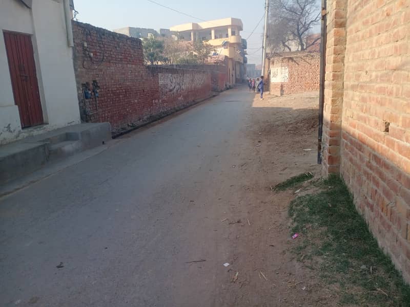 2.5 Marla commercial Plot front 18ft kahna nau near ferozpur road and new defence road Lahore 8