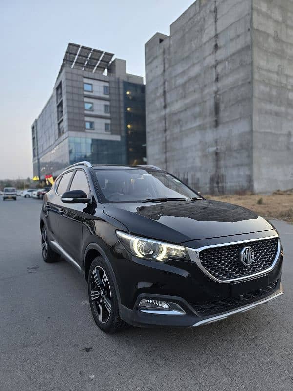 MG ZS 2021 in out class condition for sale in Islamabad 0