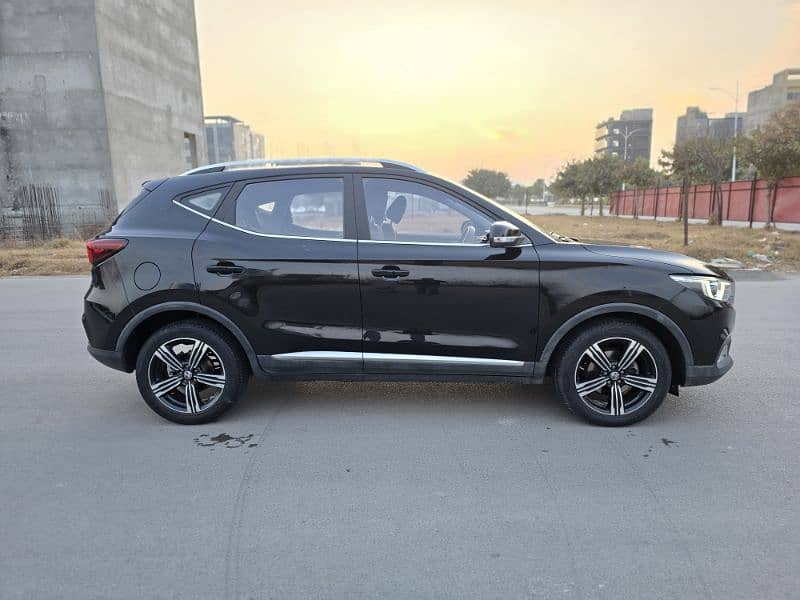 MG ZS 2021 in out class condition for sale in Islamabad 7