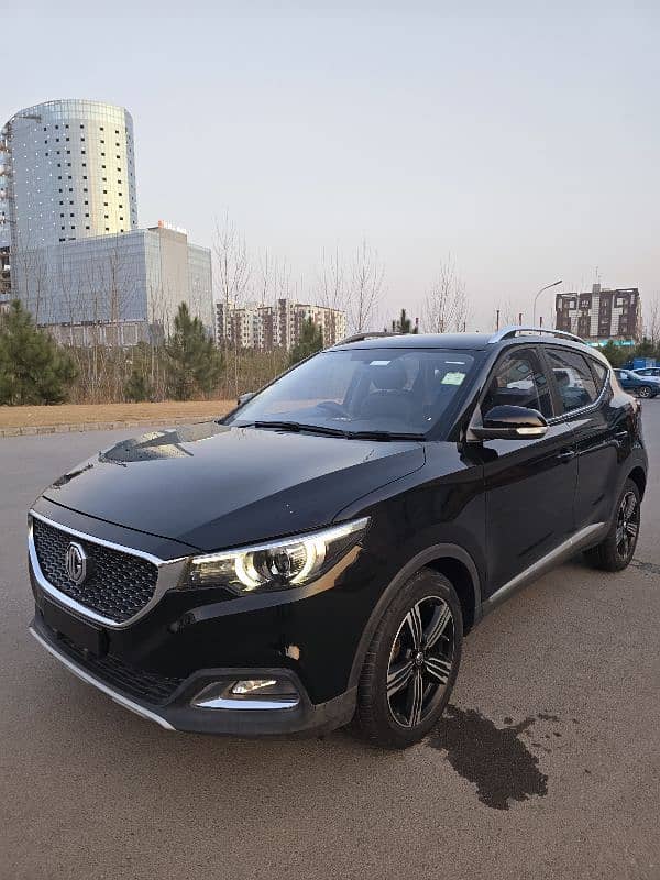 MG ZS 2021 in out class condition for sale in Islamabad 12