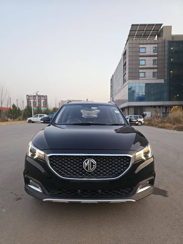 MG ZS 2021 in out class condition for sale in Islamabad 14