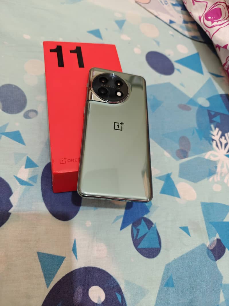 One Plus 11 5G 2