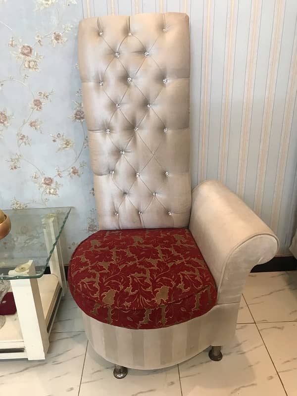 2 seat sofa set fresh and neat condition 2