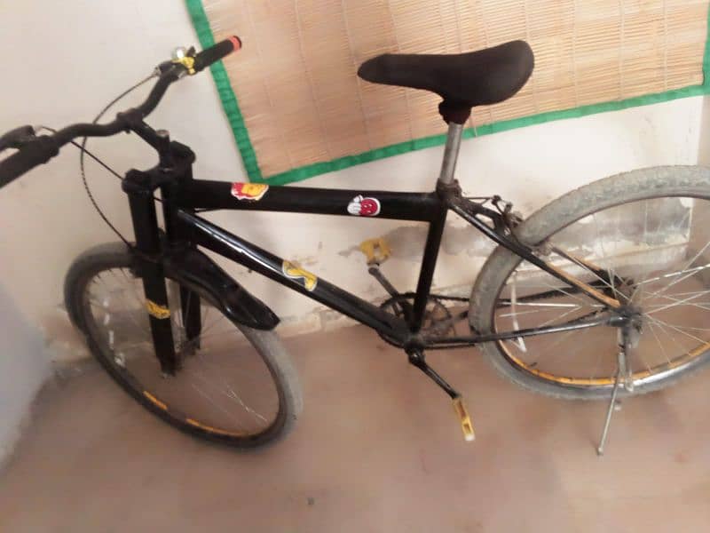 Selling my bicycle in best condition price negotiable 3