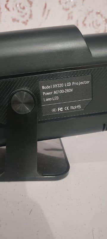 LCD Projector 10