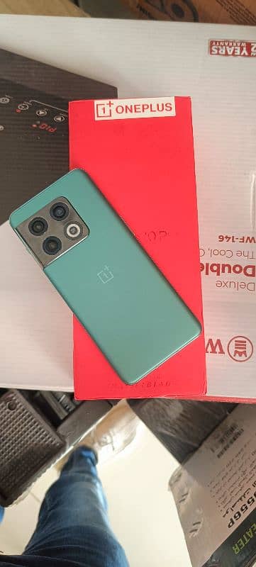 one plus 10 pro 12/256 non PTA 6