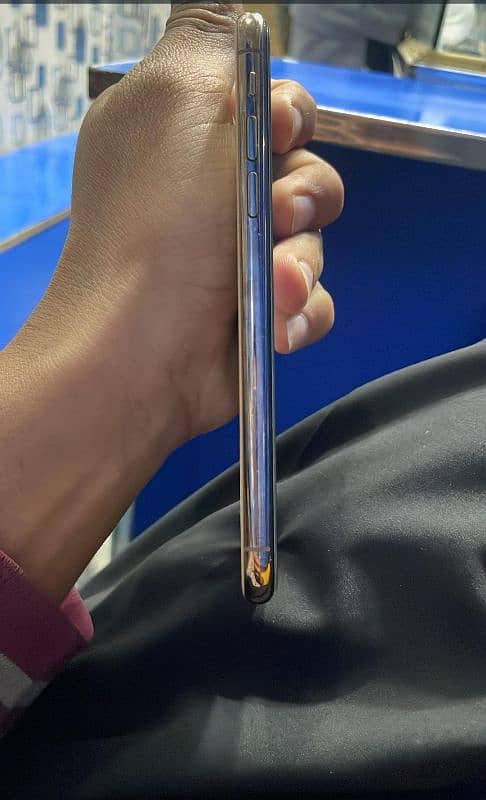 Iphone xs golden Pta Approved 6