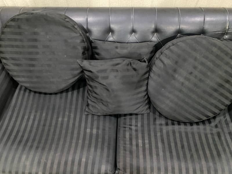 Good Quality Sofa Urgent Sell at low price 3