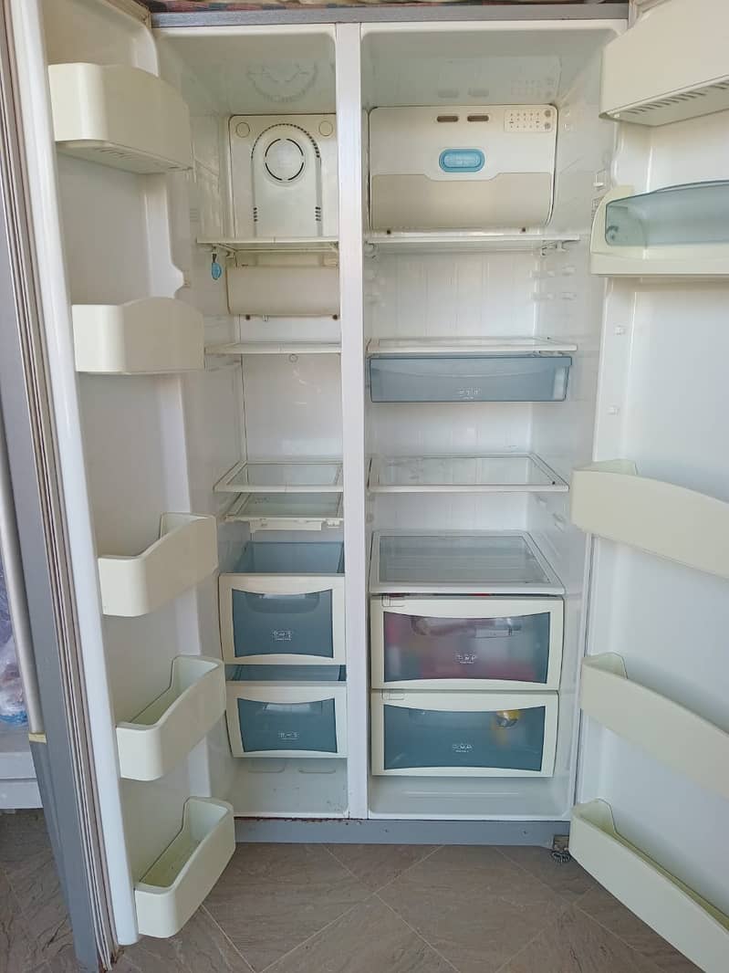 Fridge for sale. Huawei imported. 0