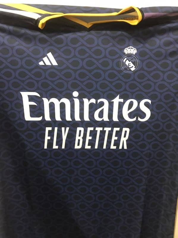 REAL MADRID BRAND NEW SHIRT 0