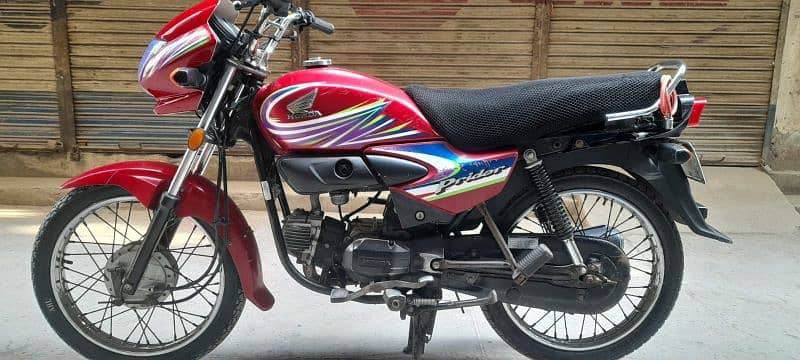 I,am selling my bike bike honda prider 2019 model 1