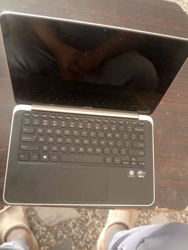 DELL XPS 1