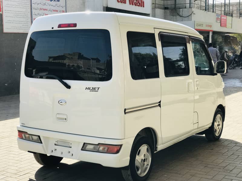 Daihatsu Hijet 2019 5