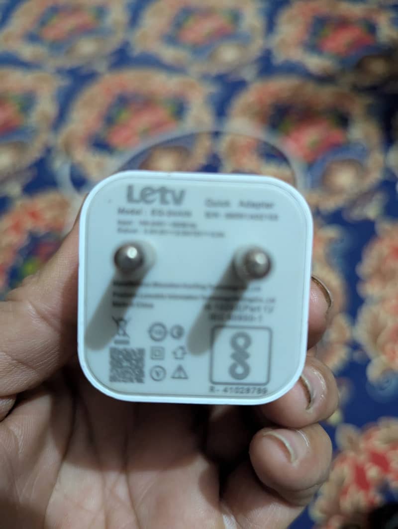 fast charger andriod and type c dono available hain call me 03 1