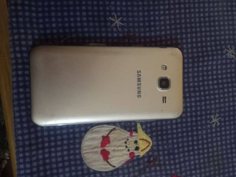 Samsung Galaxy J5 2GB RAM  8GB storage hai 2